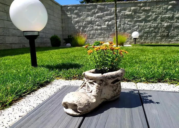 Relax Garden